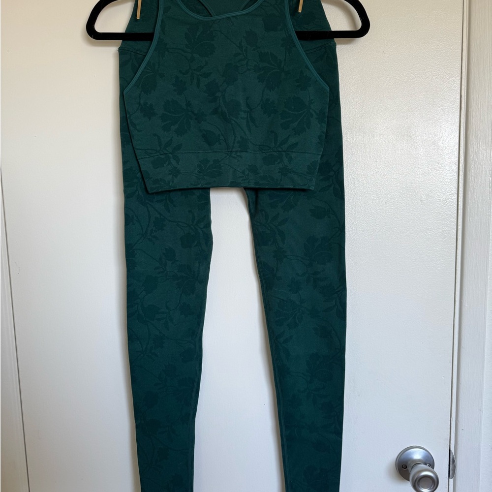 Spiritual Gangster - XS/S Jacquard Love Sculpt Legging AND High Neck Top-SET